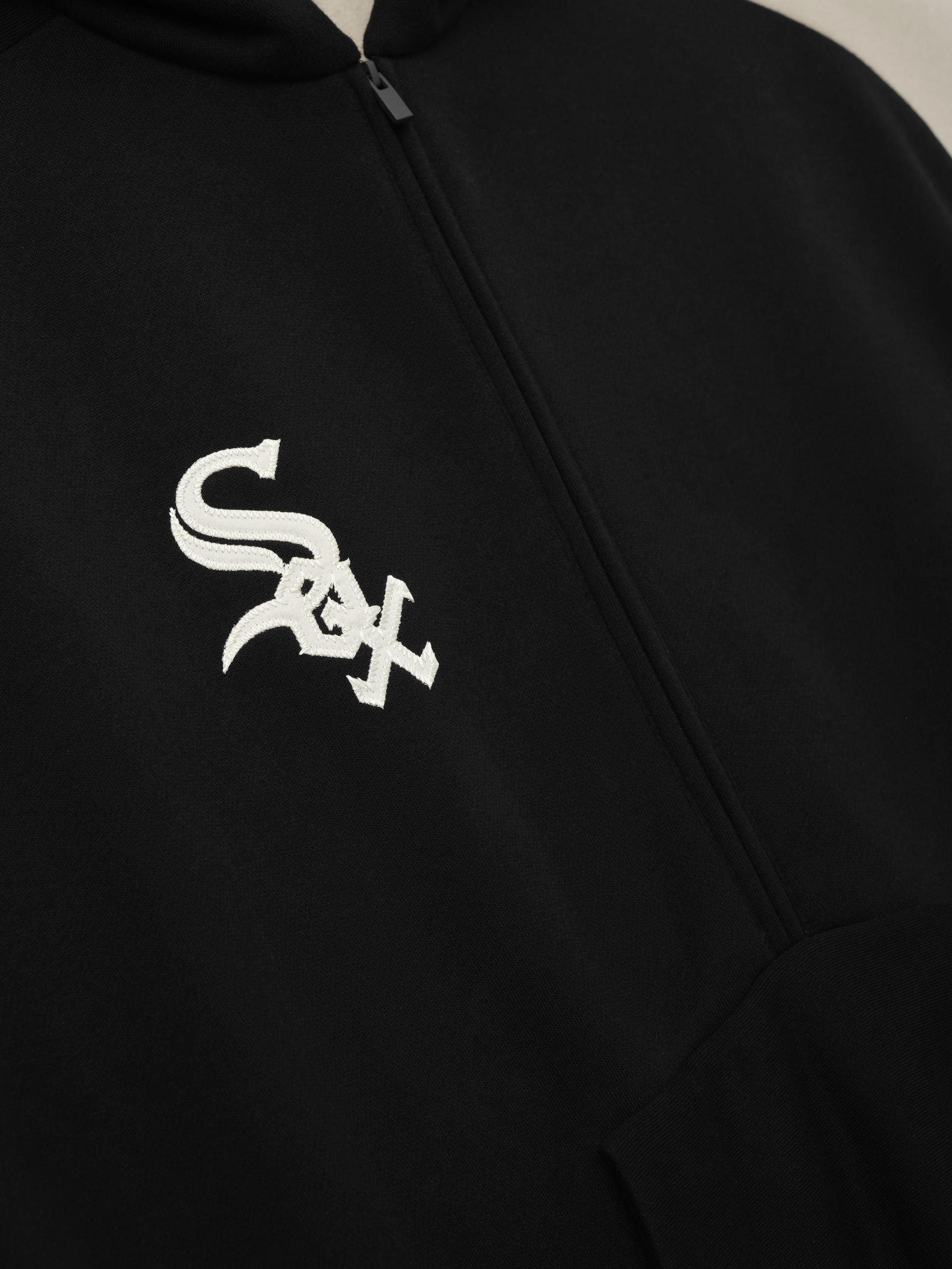 White Sox Raglan Half Zip Sport Hoodie - Image 5