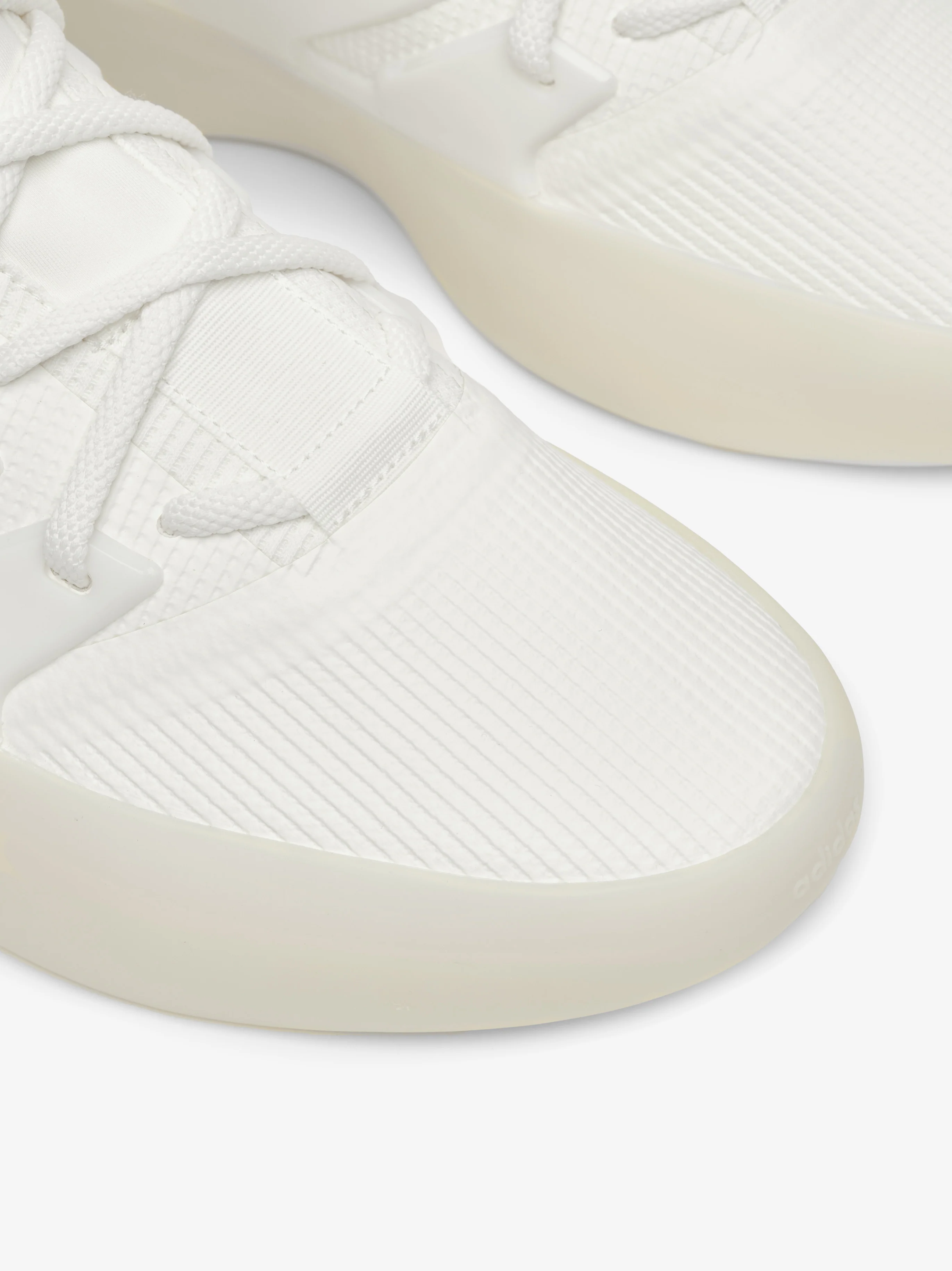One Model - Image 6